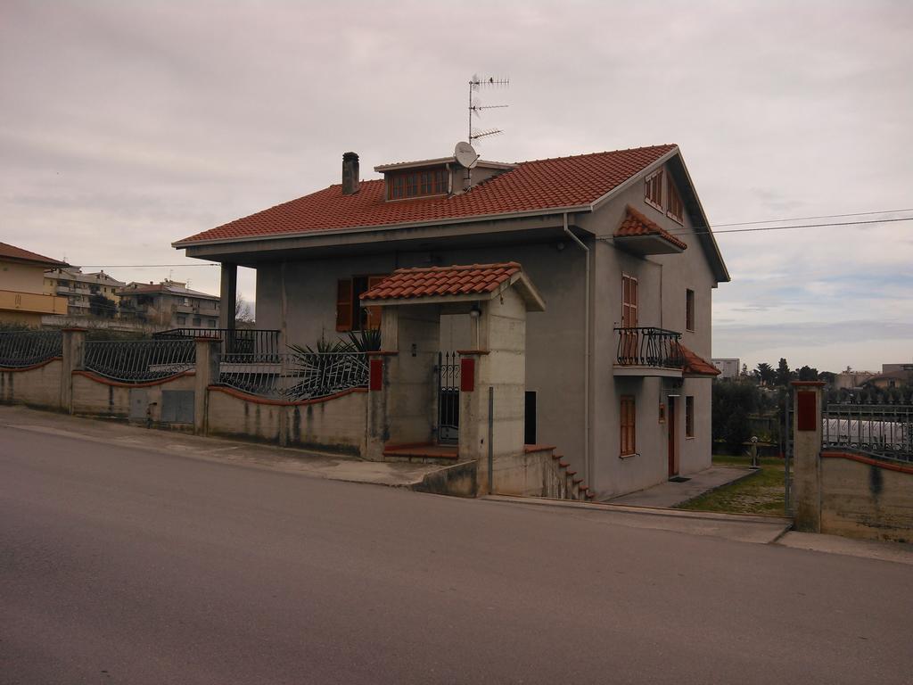 B&B Tio Pepe Roseto Degli Abruzzi Buitenkant foto